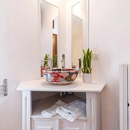 別荘 Artist's スポレート