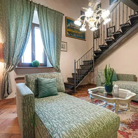 Artist's Tatil Evi